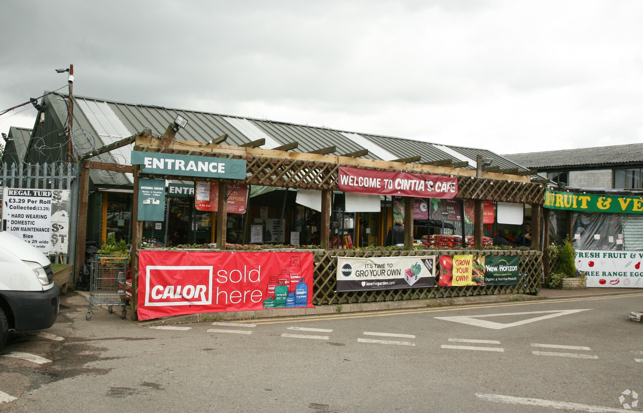 Holloway Ln, West Drayton for sale Primary Photo- Image 1 of 1