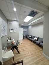 475 W 55th St, Countryside, IL for lease Interior Photo- Image 2 of 4