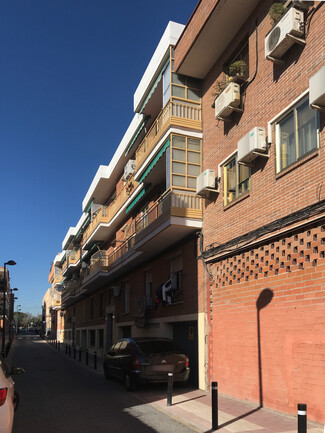 More details for Calle de Fernando Barrachina, 42, Getafe - Multifamily for Sale