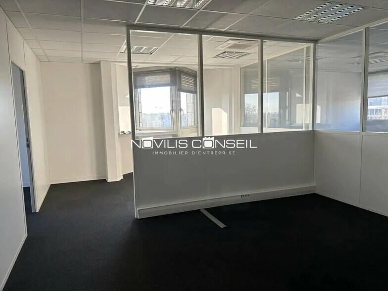 Office in Blagnac for lease - Interior Photo - Image 2 of 6