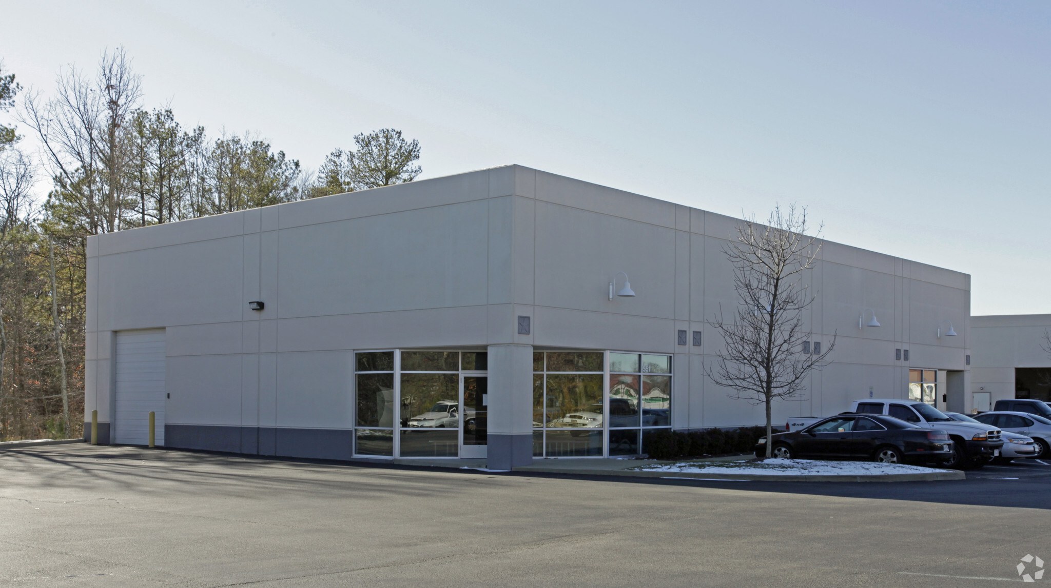 551 Eastpark Ct, Sandston, VA for lease Primary Photo- Image 1 of 4