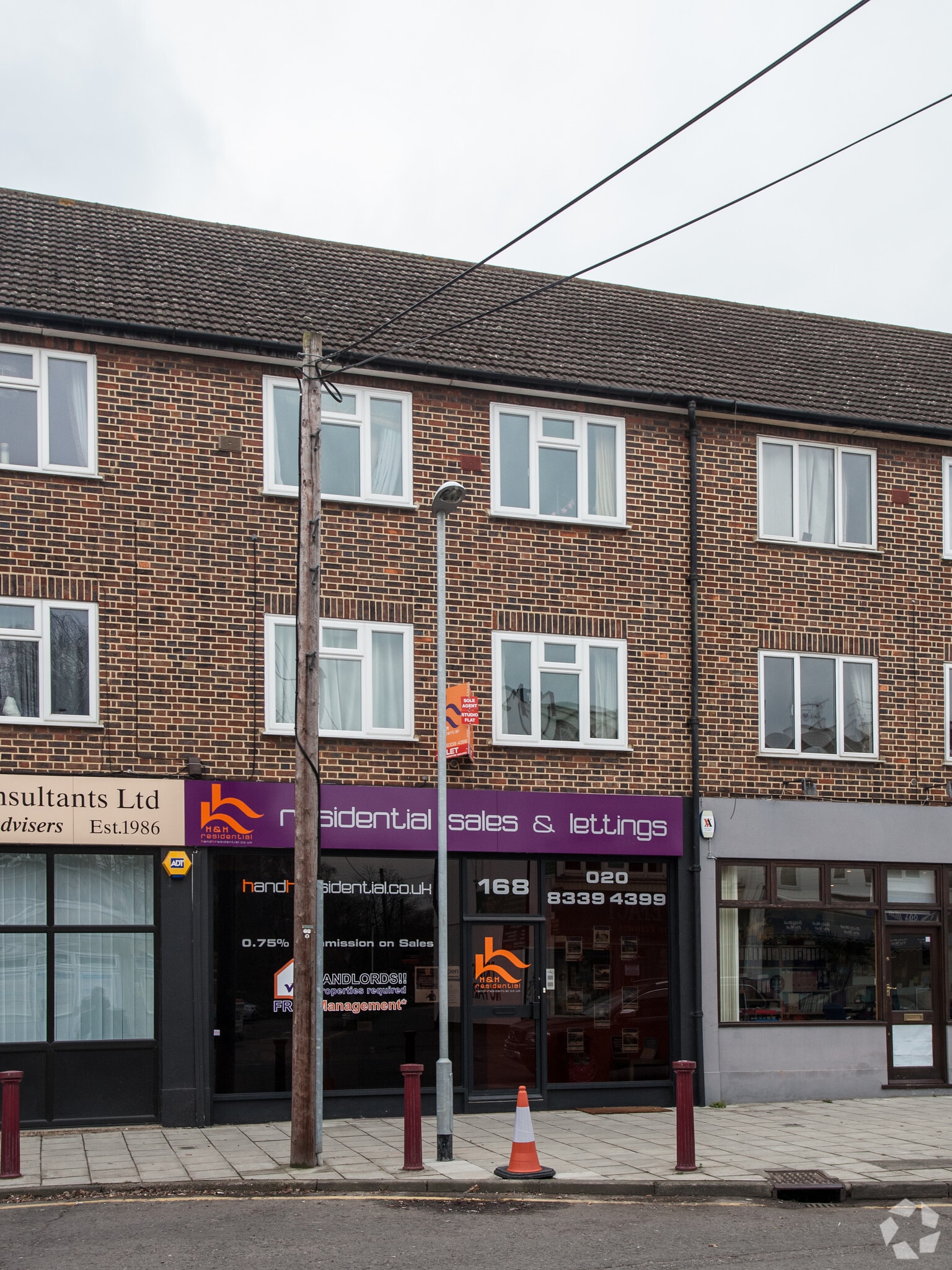 168 Chiltern Dr, Surbiton for sale Primary Photo- Image 1 of 1