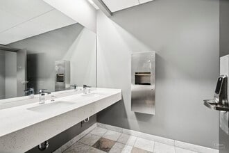 477 Richmond St W, Toronto, ON for lease Interior Photo- Image 1 of 8