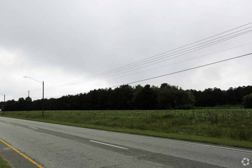 2001 N U.S. 421 Hwy, Lillington, NC for sale - Primary Photo - Image 1 of 1