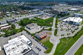 1875 St Maurice-Gauvin, Laval, QC - aerial  map view