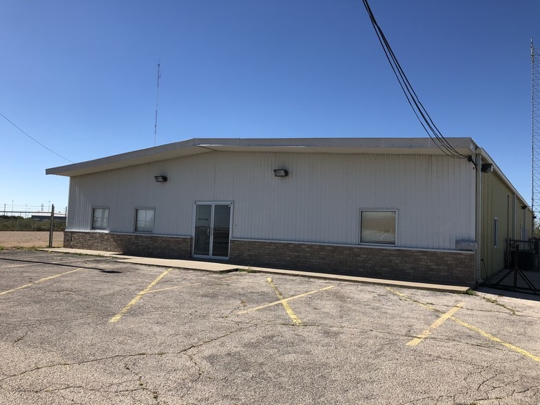 1101 E Pool Rd, Odessa, TX for lease - Primary Photo - Image 1 of 5
