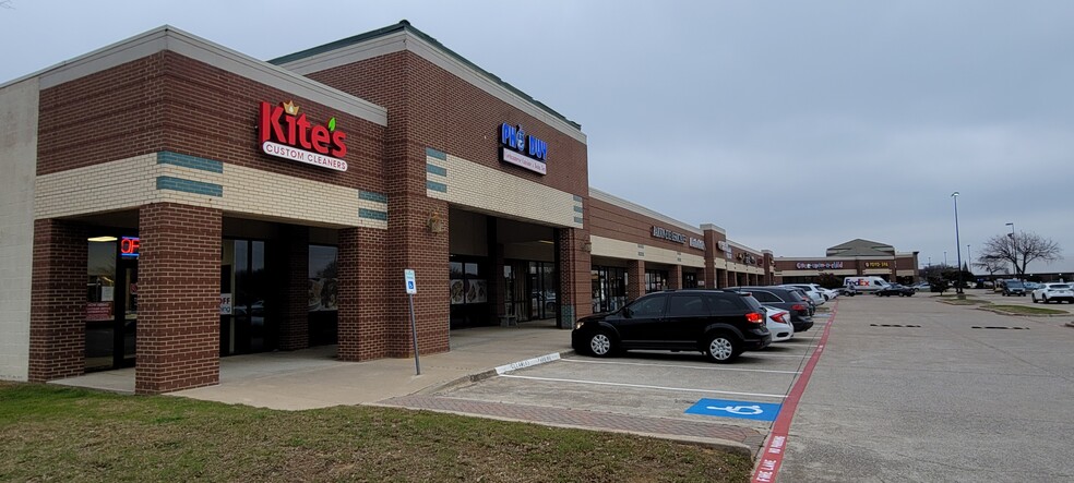 3930-4000 Glade Rd, Colleyville, TX for lease - Building Photo - Image 3 of 9