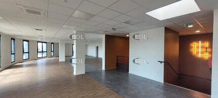4 Avenue De Montmartin, Corbas for sale Interior Photo- Image 1 of 5