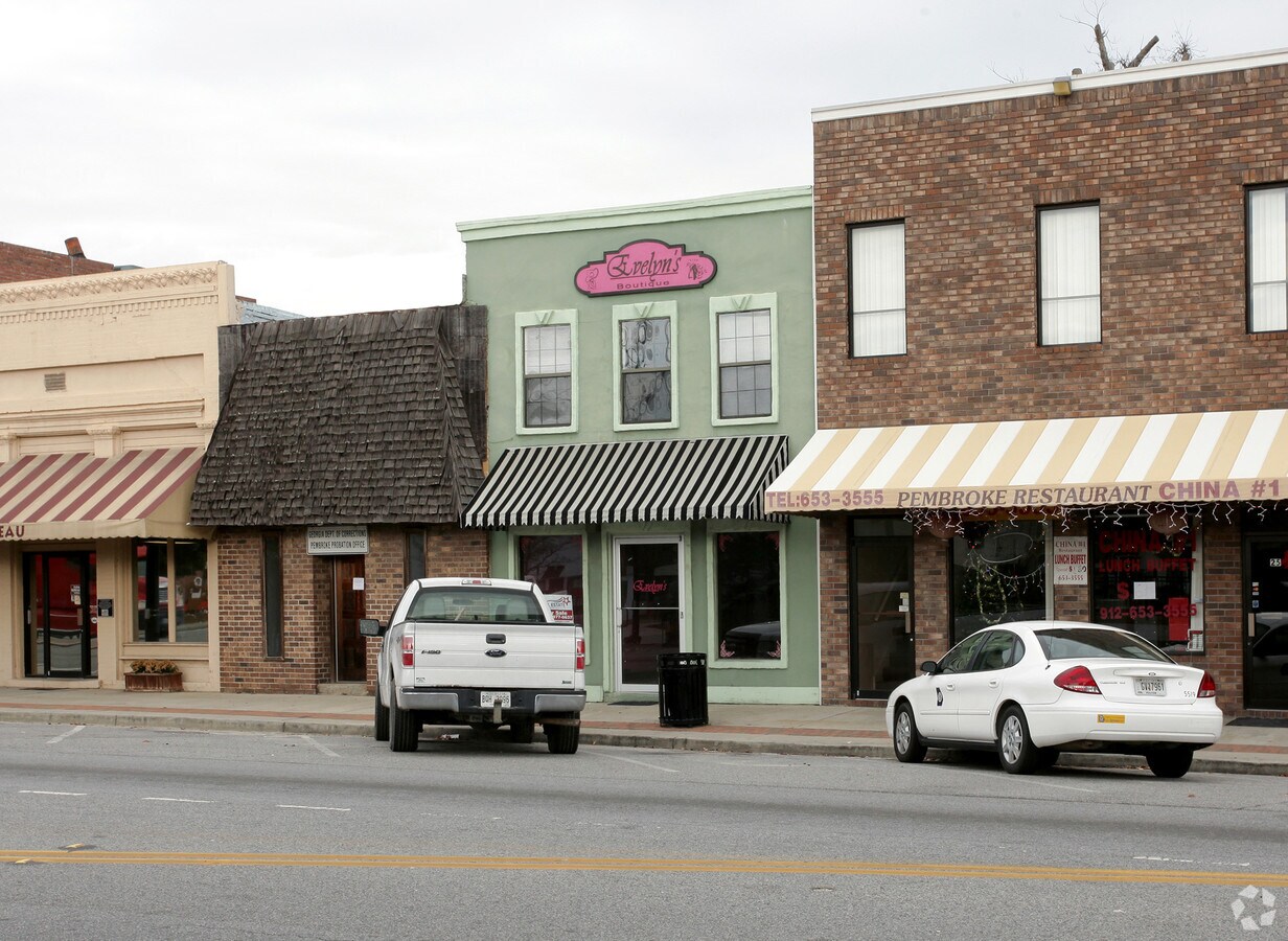 21 E Bacon St, Pembroke, GA 31321 Property Record