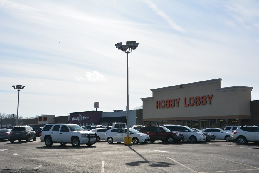 150 E Oak St, Conway, AR for sale - Building Photo - Image 1 of 1