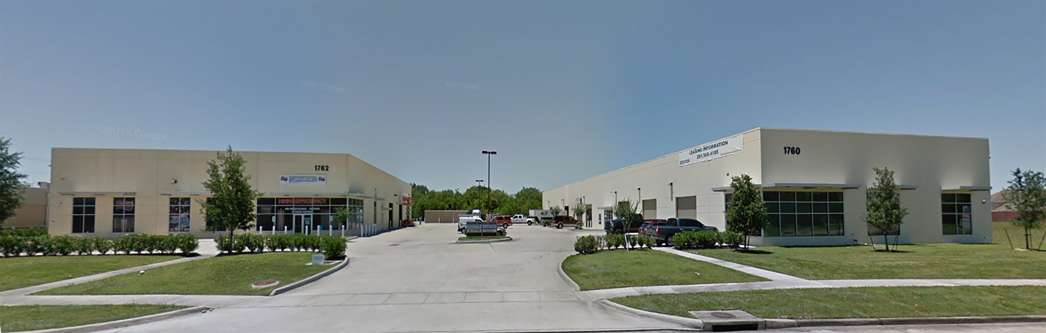 1760 W Walker St, League City, TX for lease Building Photo- Image 1 of 4