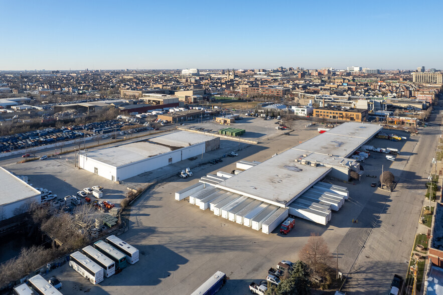 2217 S Loomis St, Chicago, IL for lease - Aerial - Image 2 of 4