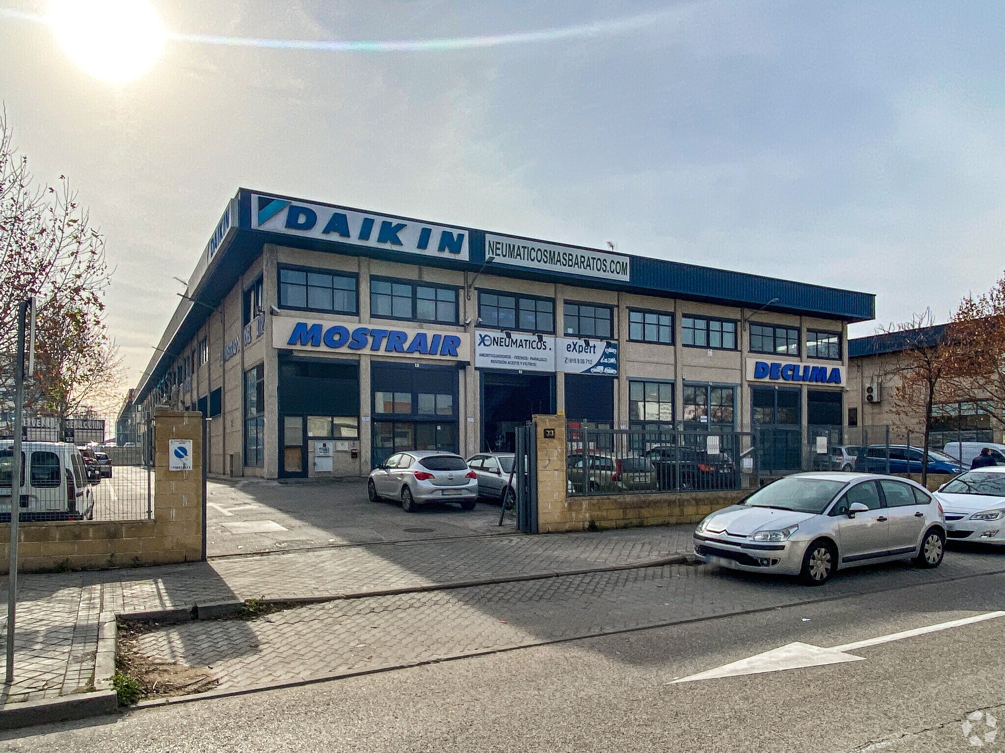 Calle de la Resina, 33, Madrid, Madrid for sale Primary Photo- Image 1 of 1