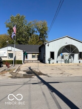 More details for 1120 E Vine St, Noblesville, IN - Retail for Sale