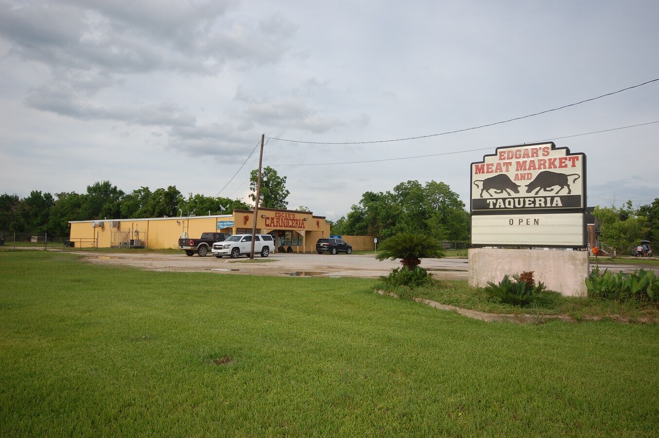 1444 FM 1960, Dayton, TX 77535