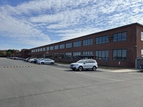 75 Aircraft Rd, Southington, CT for lease Building Photo- Image 1 of 2