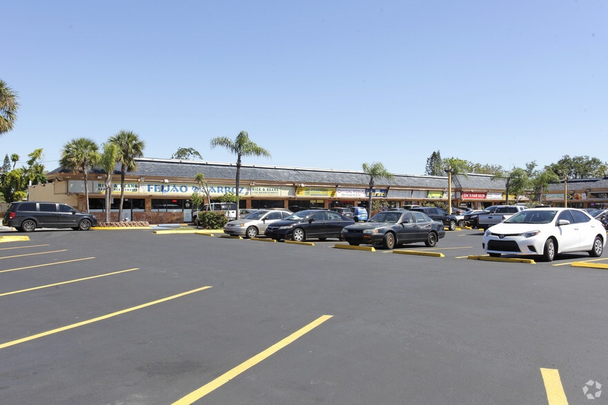 501 E Sample Rd, Pompano Beach, FL for lease - Building Photo - Image 3 of 9