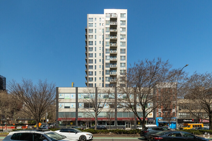 38 Delancey St, New York, NY for lease - Building Photo - Image 2 of 8