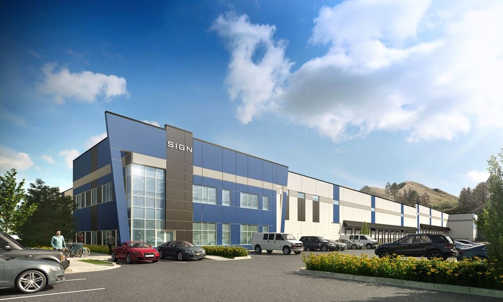 325 Silver Stream Rd, Kamloops, BC for sale - Building Photo - Image 2 of 3