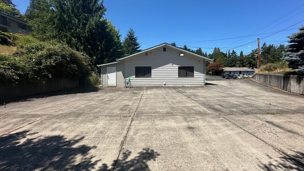301 SW Belair Dr, Clatskanie, OR for sale - Building Photo - Image 3 of 23