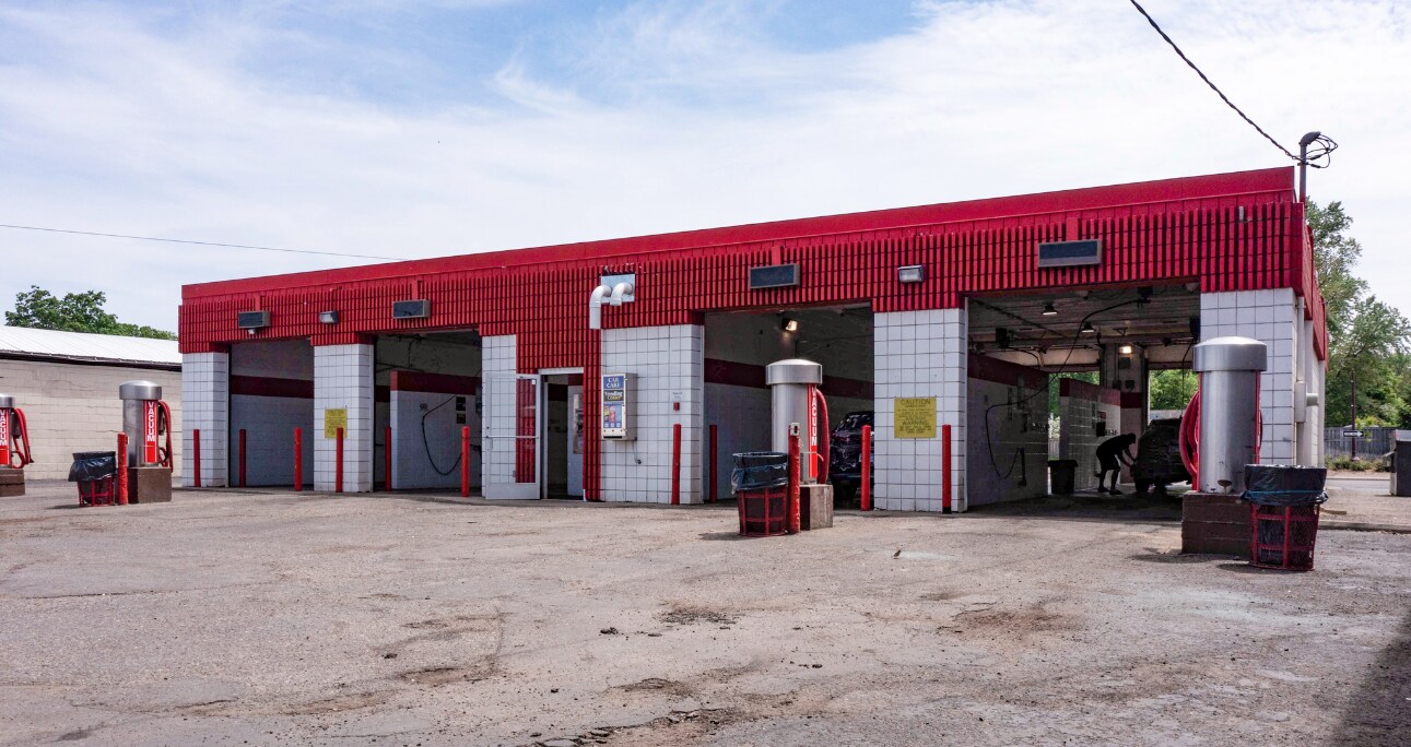 8940 Excelsior Blvd, Hopkins, MN for sale Building Photo- Image 1 of 1