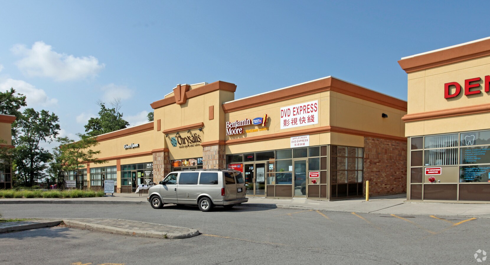 88558865 Woodbine Ave, Markham, ON L3R