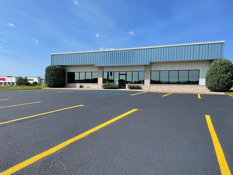 2250 W M 32, Gaylord, MI for lease - Building Photo - Image 2 of 3