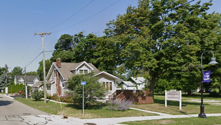 2030 Cass Lake Rd, Keego Harbor, MI for sale - Building Photo - Image 1 of 1