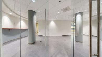 4770 N Belleview Ave, Kansas City, MO for lease Matterport 3D Scan- Image 1 of 20