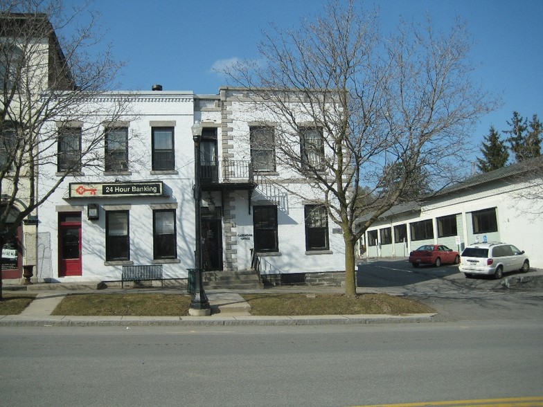 87 Albany St, Cazenovia, NY for lease - Building Photo - Image 2 of 3