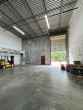 7750-1 Bayberry Rd, Jacksonville, FL for lease Interior Photo- Image 1 of 6