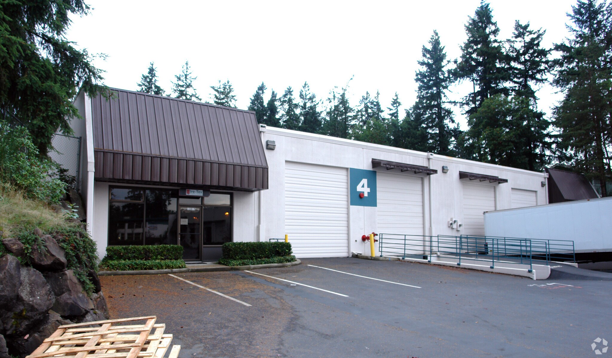 11021 117th Pl NE, Kirkland, WA for lease Building Photo- Image 1 of 3