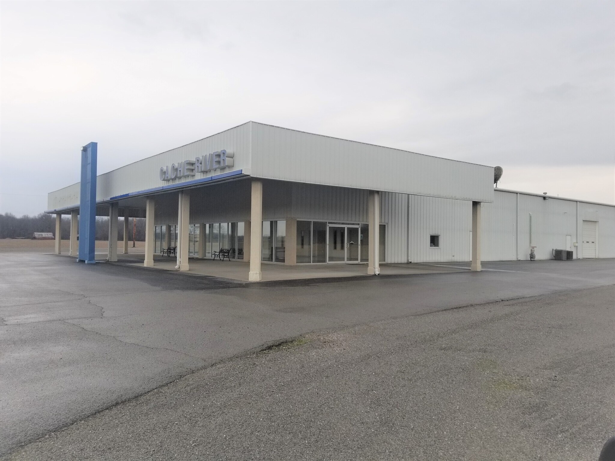 943 Shawnee College Rd, Ullin, IL for sale Primary Photo- Image 1 of 1