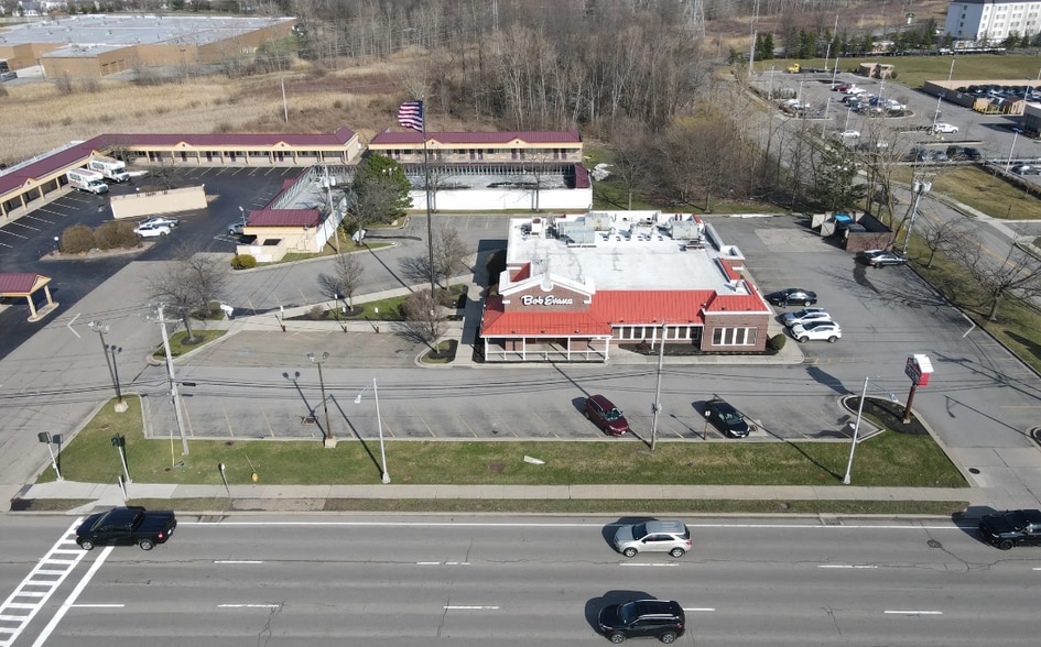 1925 Niagara Falls Blvd, Buffalo, NY for sale - Building Photo - Image 2 of 6