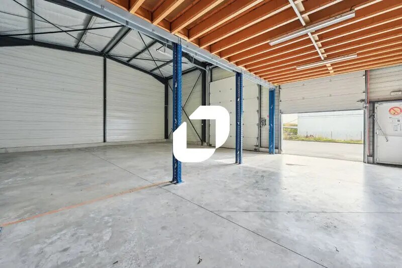 Office in Goussainville for sale - Interior Photo - Image 1 of 6