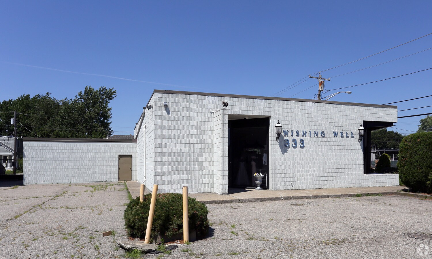 331 Newport Ave, Rumford, RI 02916