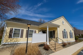 More details for 450 Veterans Memorial Pky, East Providence, RI - Office for Lease