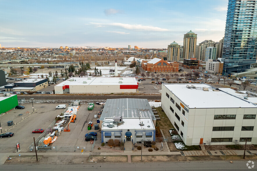 1240 10th Av SW, Calgary, AB for lease - Aerial - Image 3 of 4