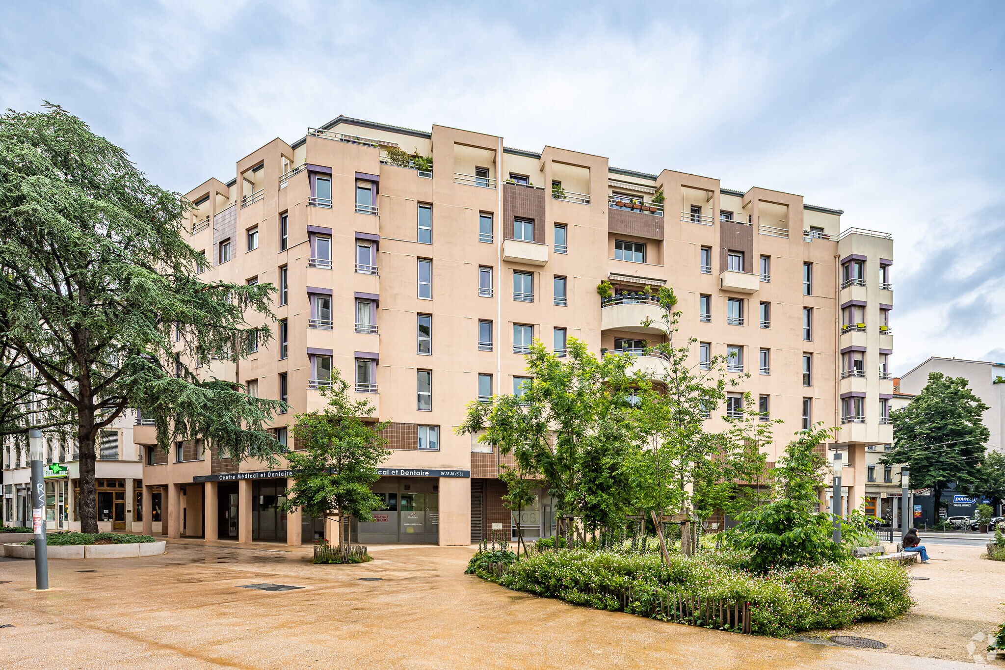 110 Rue Moncey, Lyon for sale Primary Photo- Image 1 of 19