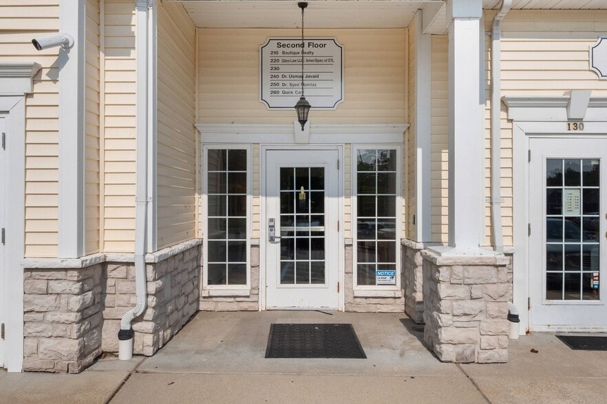 17269 Wild Horse Creek Rd, Chesterfield, MO for lease - Building Photo - Image 2 of 4