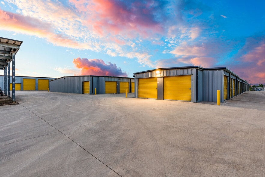 1908 Farm to Market Rd, Crowley, TX for lease - Building Photo - Image 3 of 14