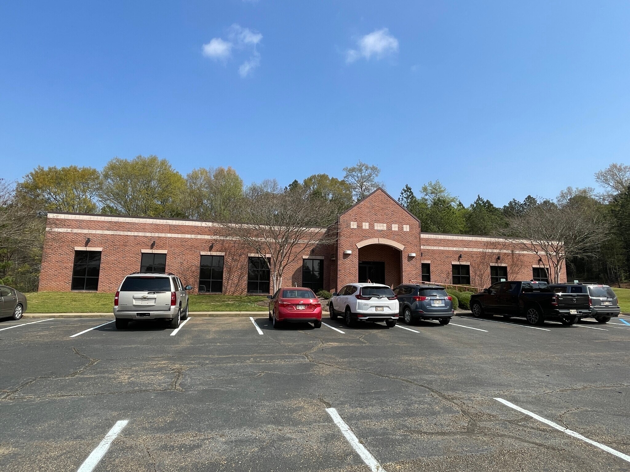 1505 Clinton Business Park Dr, Clinton, MS for sale Primary Photo- Image 1 of 1