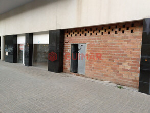 Retail in Barcelona, BAR for lease Building Photo- Image 1 of 4