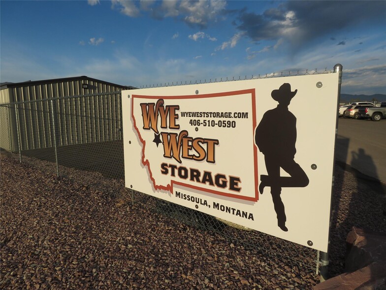 7099 Two Smokes Way, Missoula, MT for sale - Primary Photo - Image 1 of 36