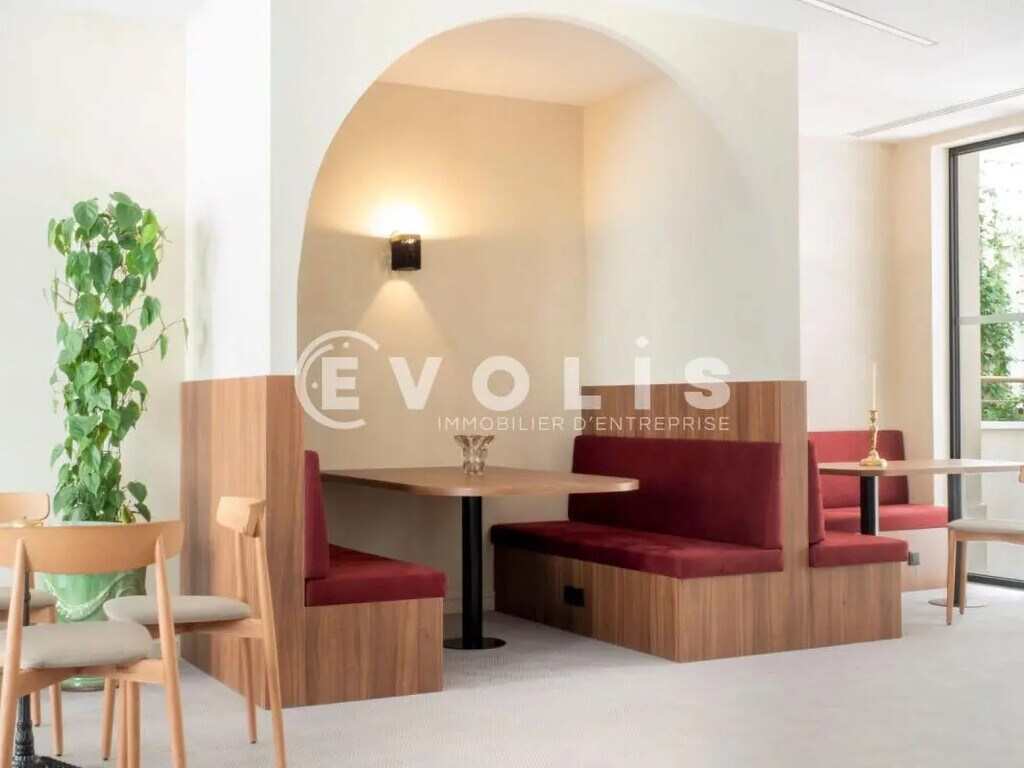 Location Bureaux 363 m² - Photo 1