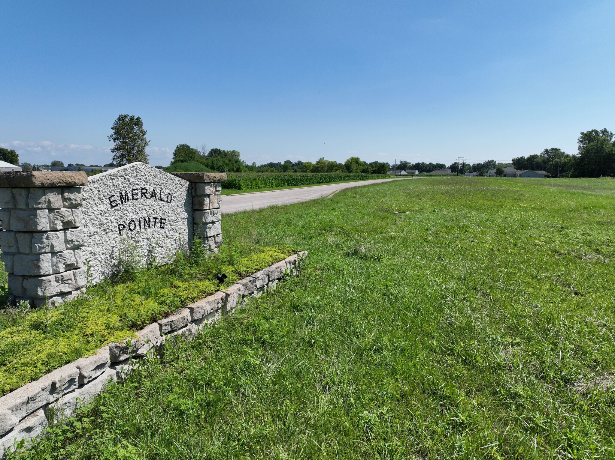Emerald Pointe Way, Muncie, IN for sale Primary Photo- Image 1 of 7