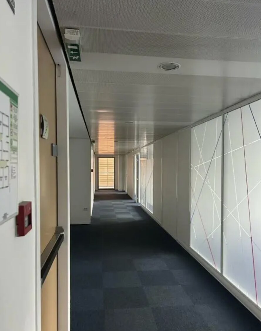 Office in Lyon for lease Interior Photo- Image 1 of 5