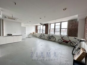 82 John St, Brooklyn, NY for lease Building Photo- Image 2 of 6