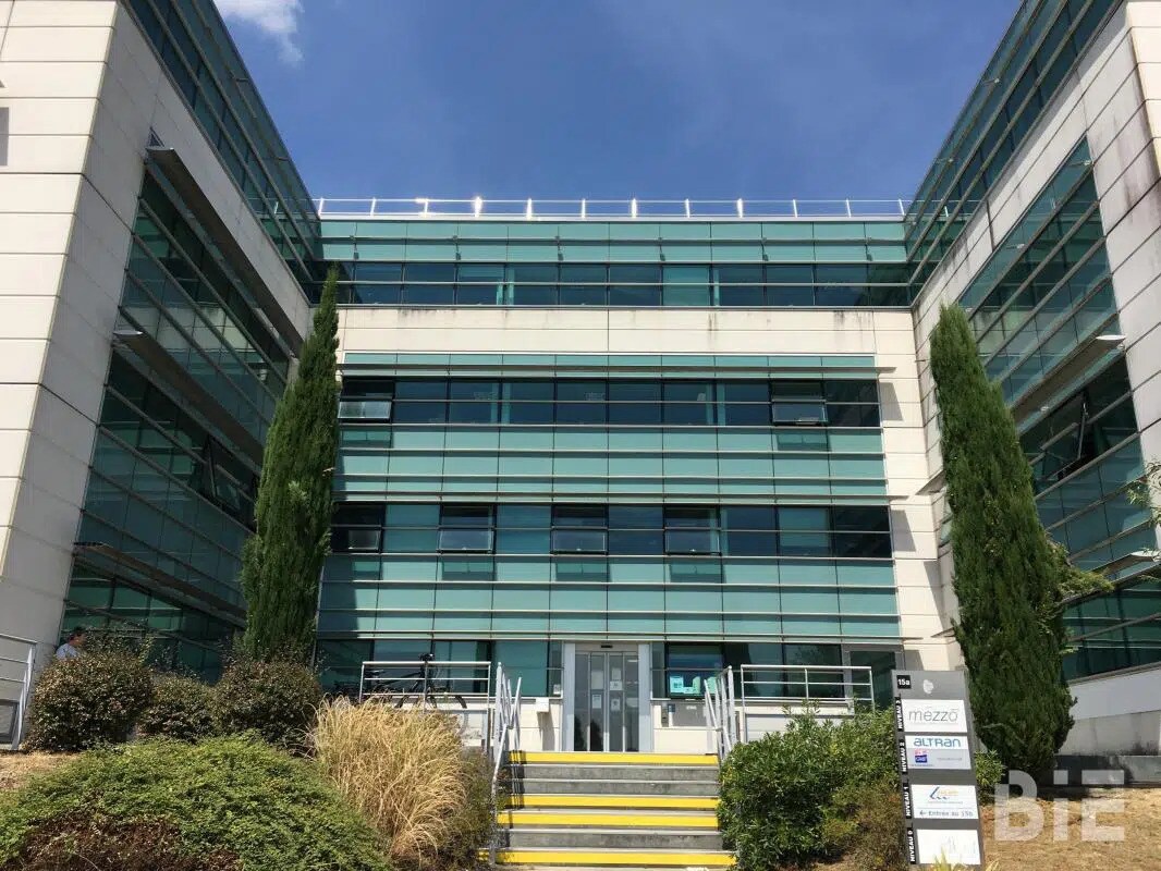 Office in Mérignac for lease Building Photo- Image 1 of 8