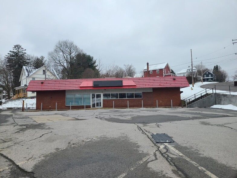 700 S Brady St, Dubois, PA for sale - Primary Photo - Image 1 of 1